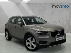 Gris Usado 2021 Volvo XC40 Momentum SUV | 28.490 € (Precio justo)