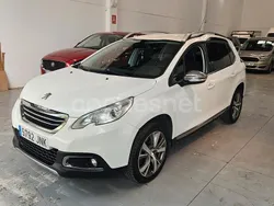 Blanco Usado 2017 Peugeot 2008 Allure SUV | 7990 € (Super precio)