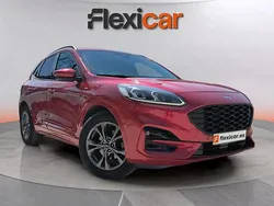 Rojo Usado 2022 Ford Kuga ST-Line SUV | 16.390 € (Buen precio)