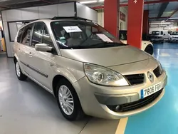 Otro Usado 2006 Renault Scénic II Privilege Monovolumen | 5900 € (Precio justo)