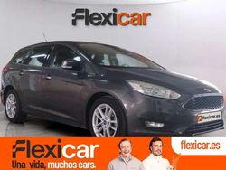 Gris Usado 2017 Ford Focus Titanium Utilitario | 10.790 € (Precio justo)