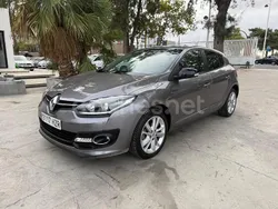 Gris / plata Usado 2015 Renault Mégane III LIMITED Berlina | 8990 € (Precio justo)