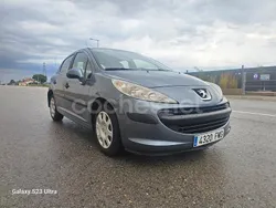 Gris / plata Usado 2007 Peugeot 207 Berlina | 3600 € (Precio justo)
