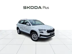 Blanco Usado 2024 Skoda Karoq Selection SUV | 27.000 € (Un poco caro)