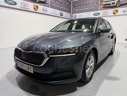 Gris / plata Usado 2021 Skoda Octavia Style Familiar | 14.990 € (Precio justo)