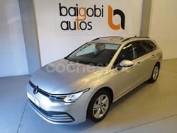 Gris / plata Usado 2021 VW Golf VIII Life Familiar | 19.990 € (Precio justo)