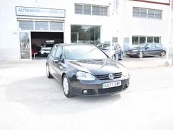 Negro Usado 2006 VW Golf V Highline Berlina | 5500 € (Caro)