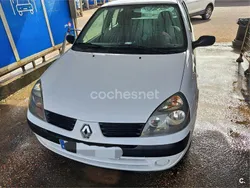 Blanco Usado 2004 Renault Clio II Authentique Berlina | 2800 € (Precio justo)