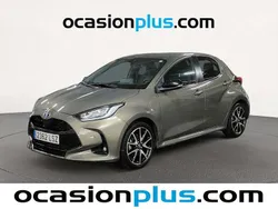 Marrón Usado 2021 Toyota Yaris Hybrid Plus Utilitario | 18.082 € (Buen precio)