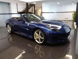 Azul Usado 2020 Ferrari Portofino Coupe | 235.900 €