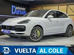 Gris Usado 2022 Porsche Cayenne Turbo S SUV | 116.890 € (Precio justo)