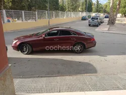 Rojo Usado 2007 Mercedes CLS320 Berlina | 15.000 €