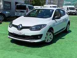 Blanco Usado 2014 Renault Mégane III LIMITED Utilitario | 5300 € (Precio justo)