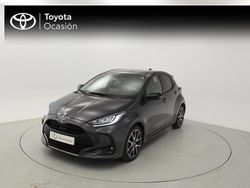 Gris Usado 2021 Toyota Yaris Hybrid Style Berlina | 19.425 € (Precio justo)