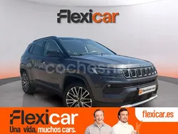 Gris / plata Usado 2022 Jeep Compass Limited SUV | 21.990 € (Precio justo)