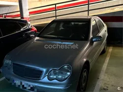 Gris / plata Usado 2000 Mercedes C200 Classic Berlina | 2750 € (Super precio)