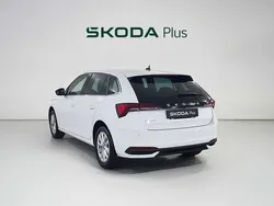 Blanco Nuevo 2025 Skoda Scala Selection Utilitario | 22.500 € (Precio justo)