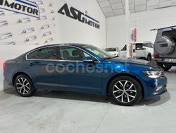 Azul Usado 2020 VW Passat Executive Berlina | 18.500 € (Precio justo)