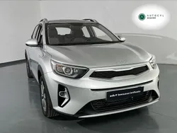 Gris / plata Usado 2024 Kia Stonic SUV | 17.300 € (Buen precio)