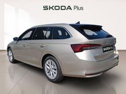 Beige Nuevo 2025 Skoda Octavia Selection Familiar | 32.990 € (Precio justo)