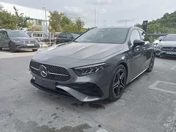 Gris Nuevo 2024 Mercedes A180 | 35.340 € (Precio justo)