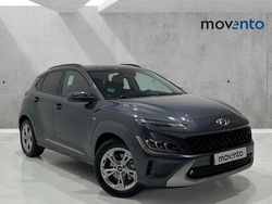 Gris / plata Usado 2021 Hyundai Kona SUV | 20.200 € (Un poco caro)