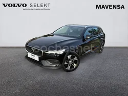 Negro Usado 2023 Volvo V60 CC Core Familiar | 41.900 € (Precio justo)