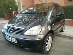 Negro Usado 2002 Mercedes A140 Elegance Monovolumen | 2300 € (Buen precio)