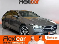 Gris / plata Usado 2021 Mercedes CLA180 Shooting Brake Familiar | 19.990 € (Buen precio)