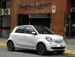 Blanco Usado 2016 Smart ForFour Passion Utilitario | 13.400 € (Un poco caro)