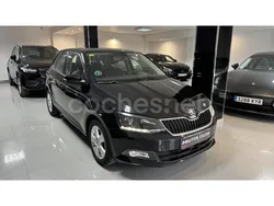 Negro Usado 2016 Skoda Fabia Ambition Berlina | 8900 € (Buen precio)