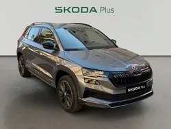 Gris Usado 2024 Skoda Karoq SportLine SUV | 28.990 € (Un poco caro)