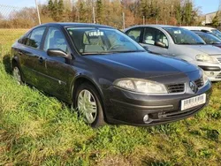 Gris Usado 2004 Renault Laguna II Authentique Berlina | 2999 € (Un poco caro)