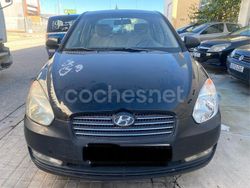Negro Usado 2006 Hyundai Accent GLS Berlina | 950 €