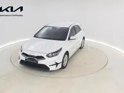 Blanco Usado 2024 Kia Ceed Berlina | 18.990 € (Precio justo)