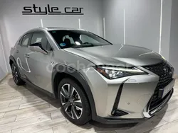 Gris / plata Usado 2019 Lexus UX Luxury Line SUV | 28.950 € (Un poco caro)