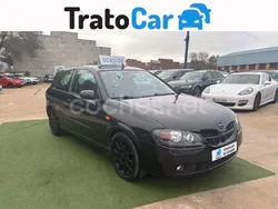 Negro Usado 2002 Nissan Almera Comfort Berlina | 2499 € (Un poco caro)