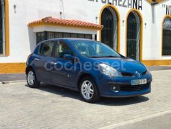 Azul Usado 2006 Renault Clio II Dynamique Berlina | 3290 € (Precio justo)