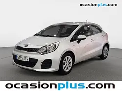 Gris plata Usado 2015 Kia Rio Utilitario | 8500 € (Precio justo)