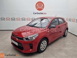 Rojo Usado 2017 Kia Rio Berlina | 9995 € (Precio justo)