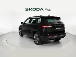 Negro Usado 2024 Skoda Karoq Selection SUV | 30.100 € (Caro)