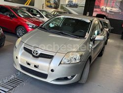 Gris / plata Usado 2009 Toyota Auris Luna Berlina | 4900 € (Precio justo)