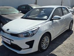 Blanco Usado 2021 Kia Rio Berlina | 12.500 € (Precio justo)