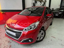 Rojo Usado 2016 Peugeot 208 Active Utilitario | 6990 € (Buen precio)