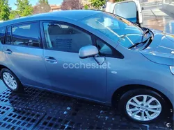 Gris / plata Usado 2012 Toyota Verso Active Monovolumen | 12.800 €