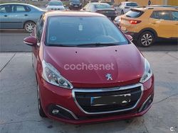 Rojo Usado 2015 Peugeot 208 Active Utilitario | 7500 € (Precio justo)