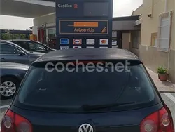 Azul Usado 2004 VW Golf IV Highline Berlina | 2700 € (Precio justo)