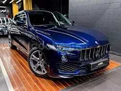 Azul Usado 2018 Maserati Levante GranLusso SUV | 44.900 € (Precio justo)