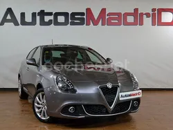 Gris / plata Usado 2020 Alfa Romeo Giulietta Utilitario | 14.490 € (Precio justo)