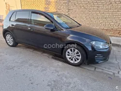 Negro Usado 2017 VW Golf VII Advance Berlina | 10.495 € (Super precio)